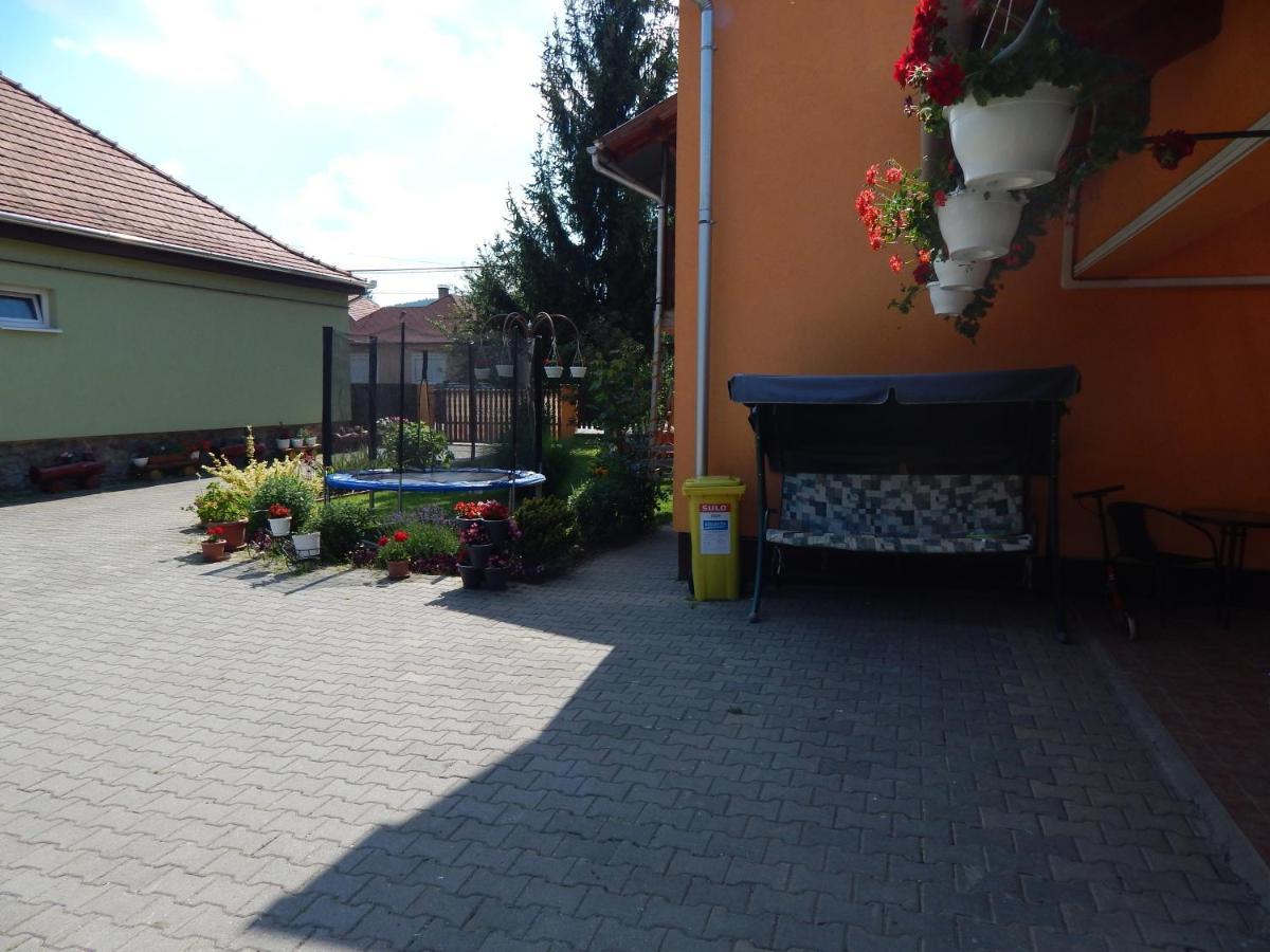 Gabriella Vendeghaz Hotel Szilvasvarad Luaran gambar